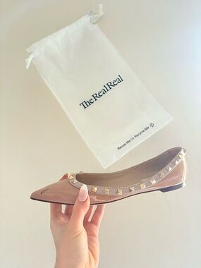 Valentino Garavani Rockstud
Pointed Toe Ballet Flats size 8